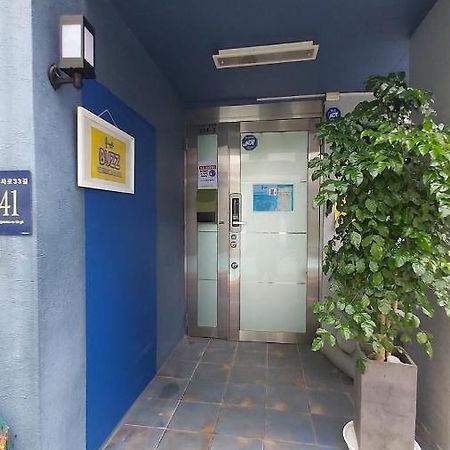 Buzz Guesthouse Hostel Seoul Exterior foto